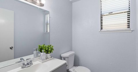 3552 Del Sol Way, Sacramento, CA 95834 Photo