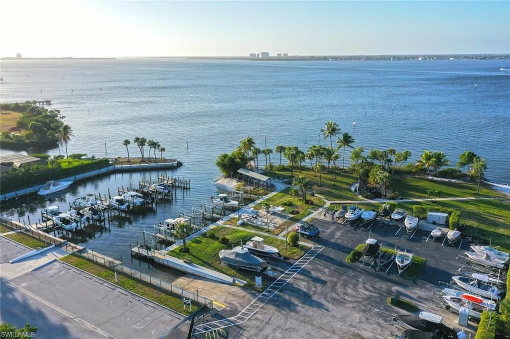 14490 Laguna Dr, Fort Myers, FL 33908 Photo