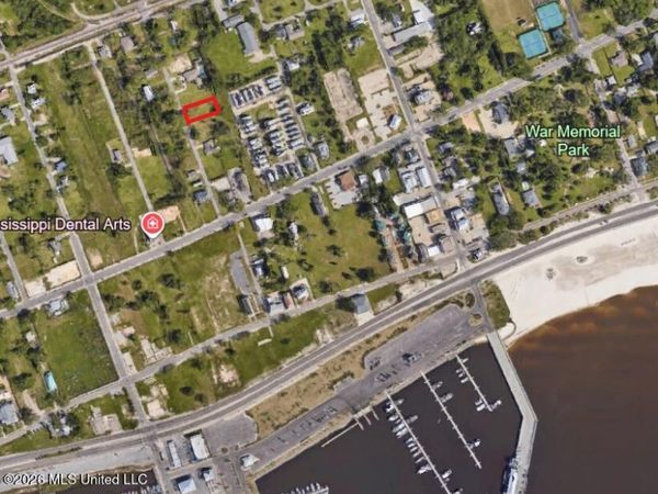 230 Saint Paul Avenue, Pass Christian, MS 39571