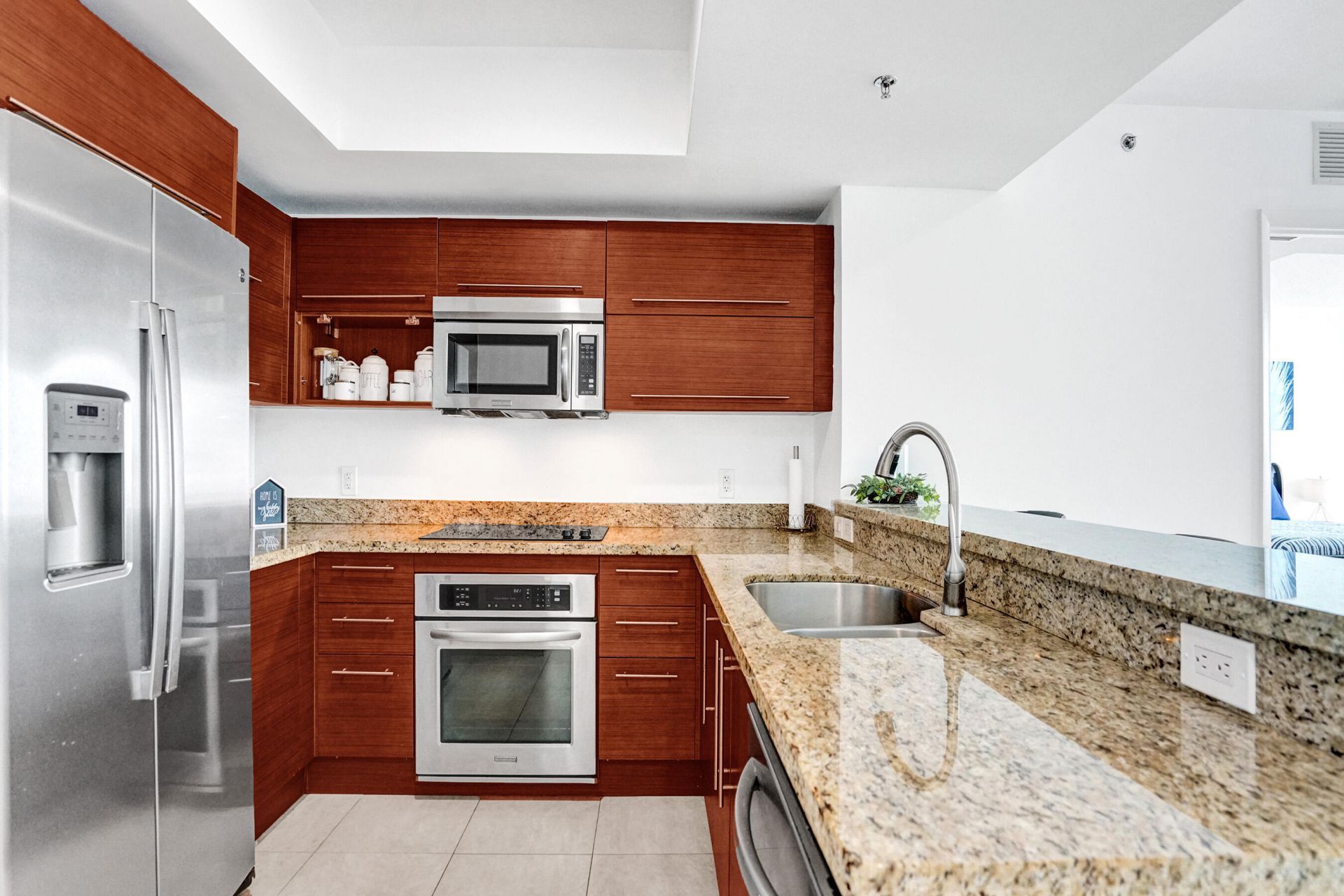 2641 N Flamingo Road, Unit 2105n, Sunrise, FL 33323 Photo