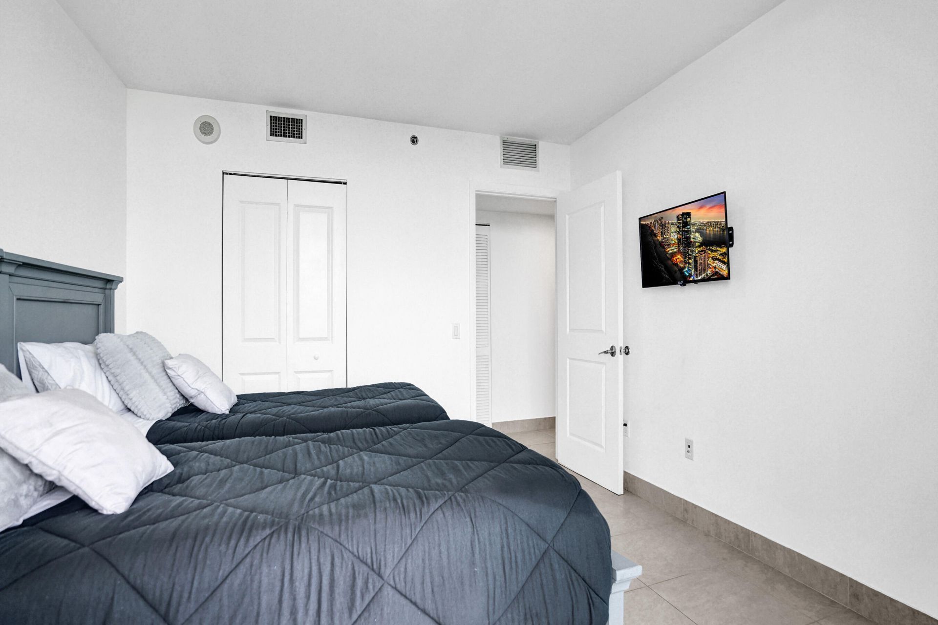 2641 N Flamingo Road, Unit 2105n, Sunrise, FL 33323 Photo