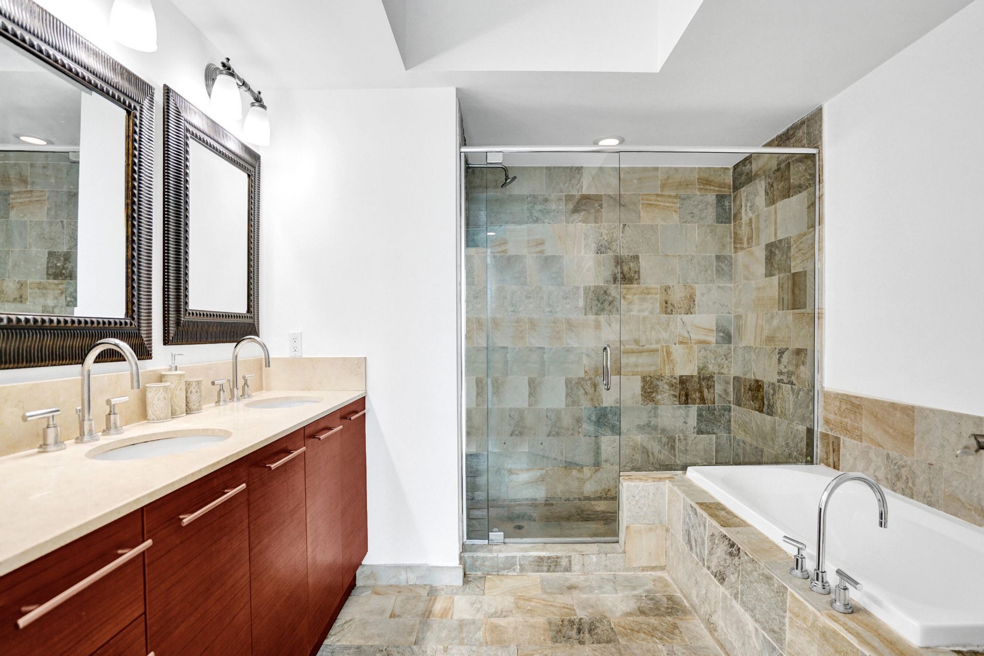 2641 N Flamingo Road, Unit 2105n, Sunrise, FL 33323 Photo