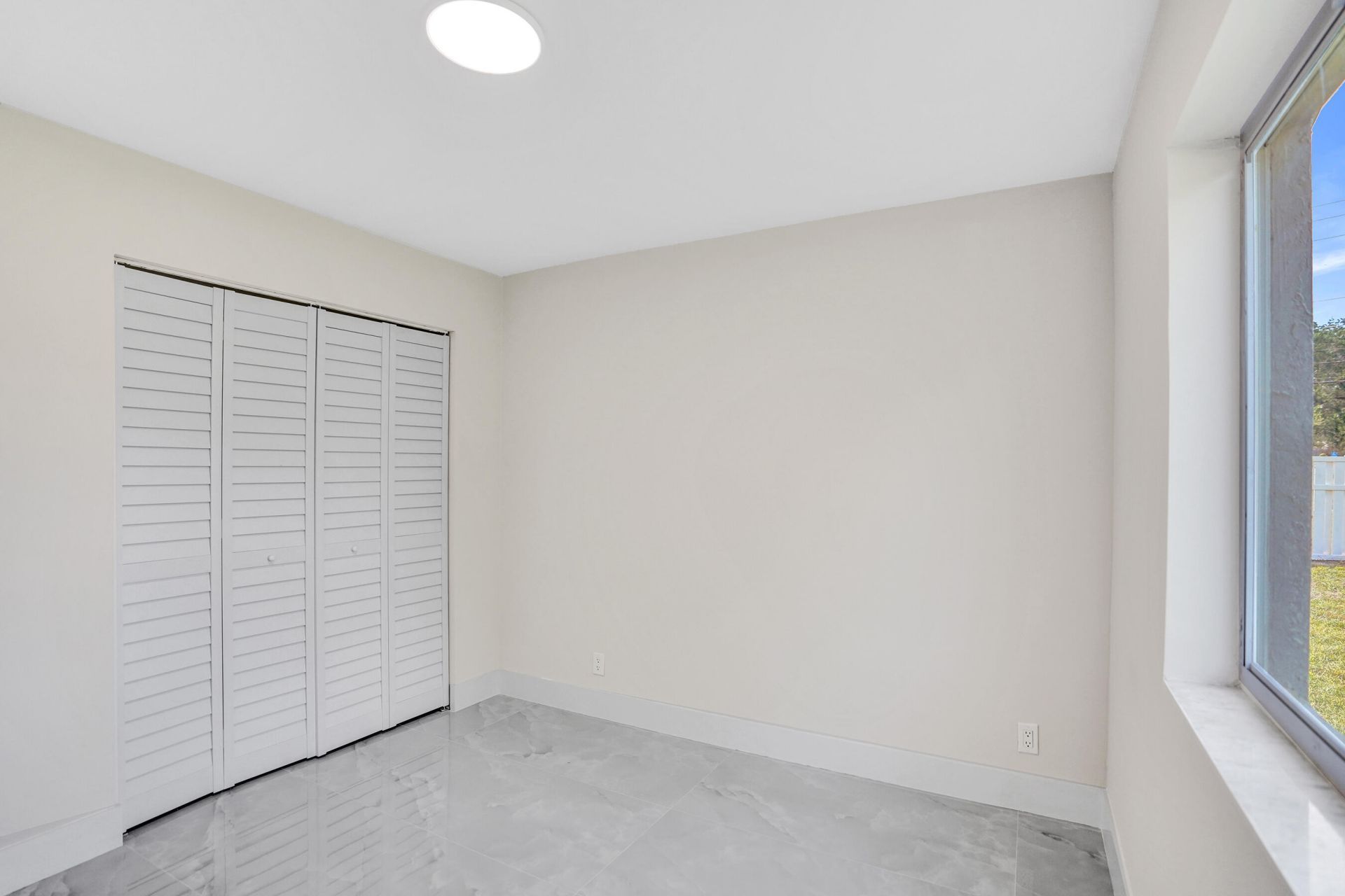 2881 NW 98th Way, Coral Springs, FL 33065 Photo