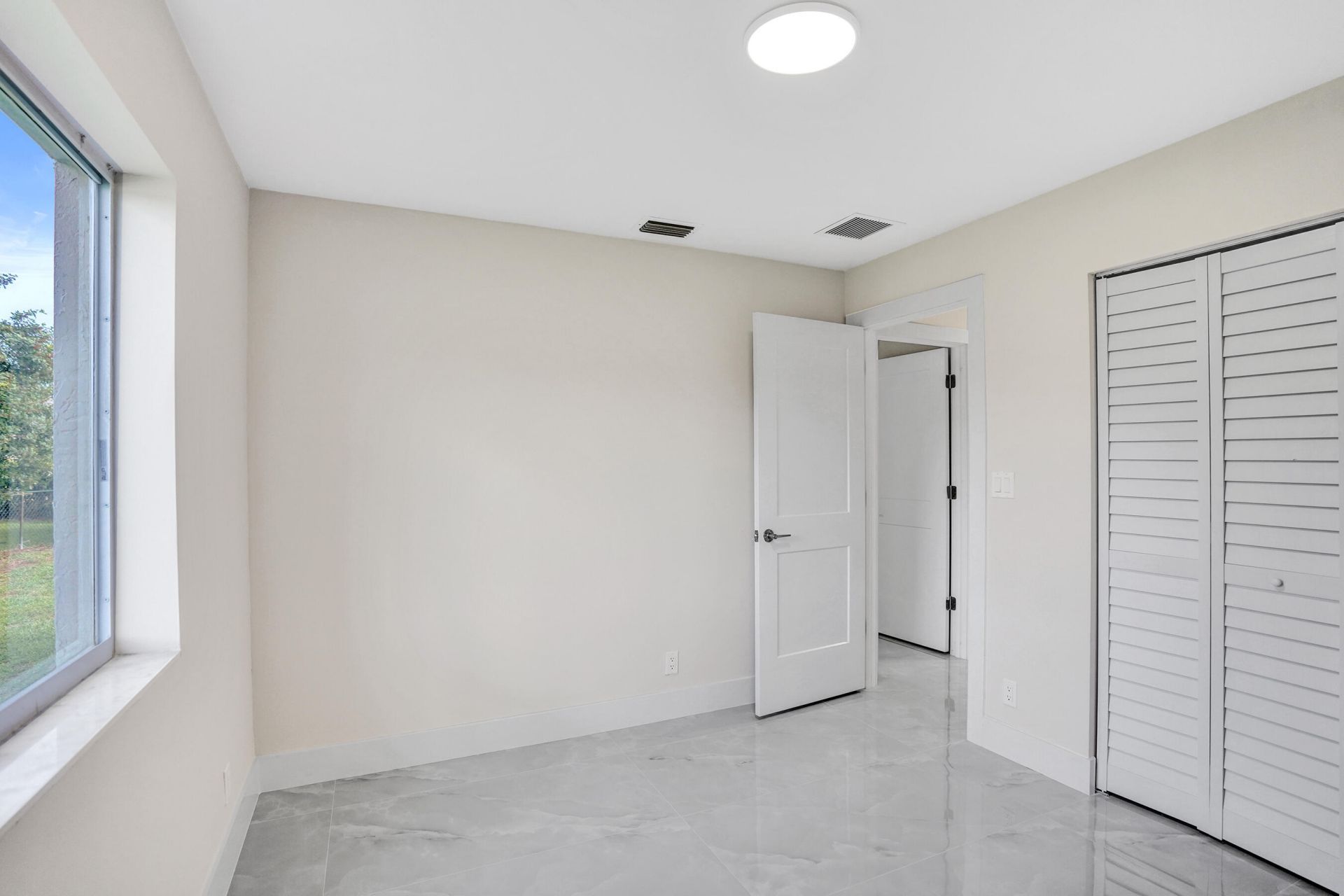 2881 NW 98th Way, Coral Springs, FL 33065 Photo