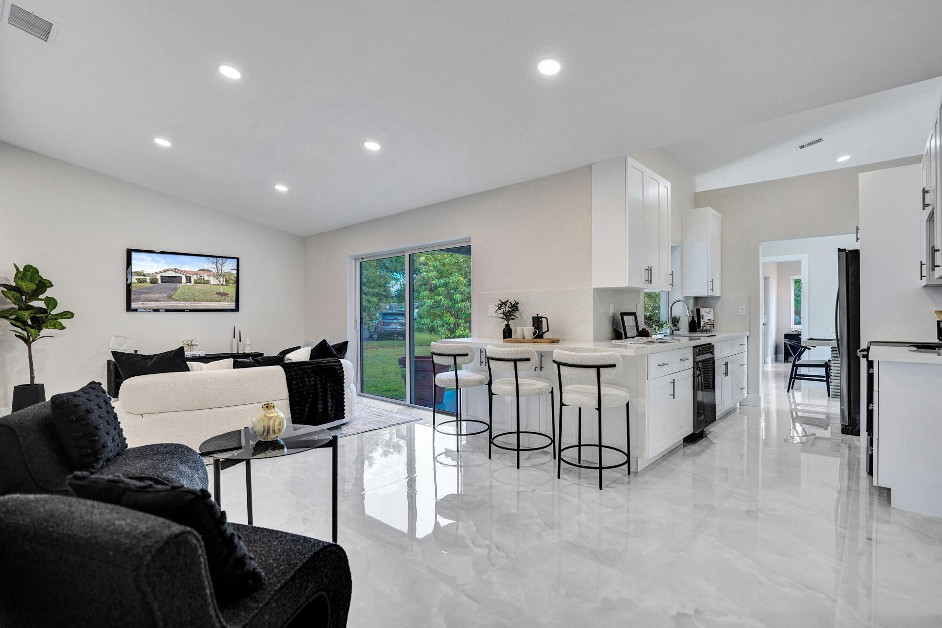 2881 NW 98th Way, Coral Springs, FL 33065 Photo