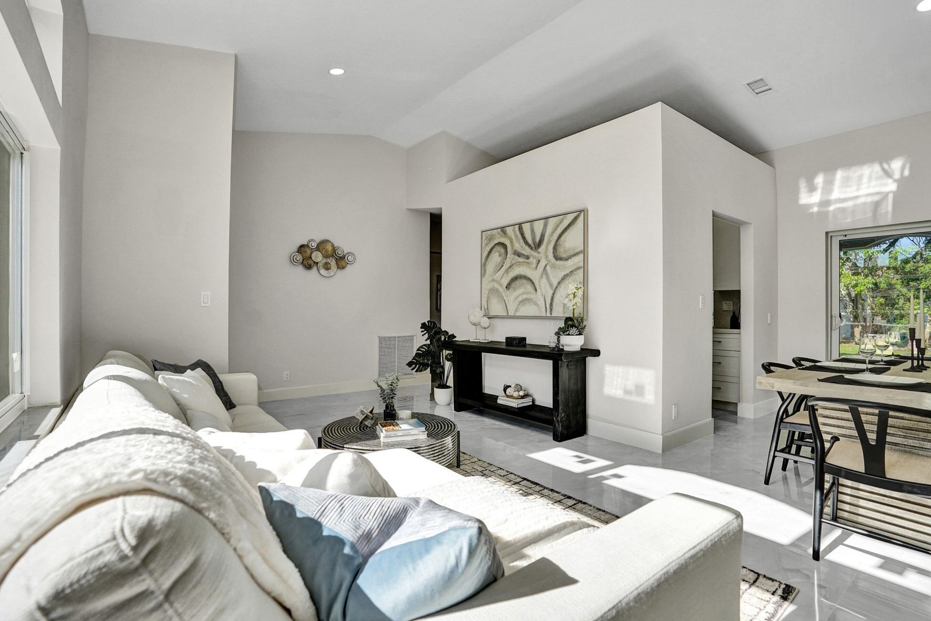 2881 NW 98th Way, Coral Springs, FL 33065 Photo