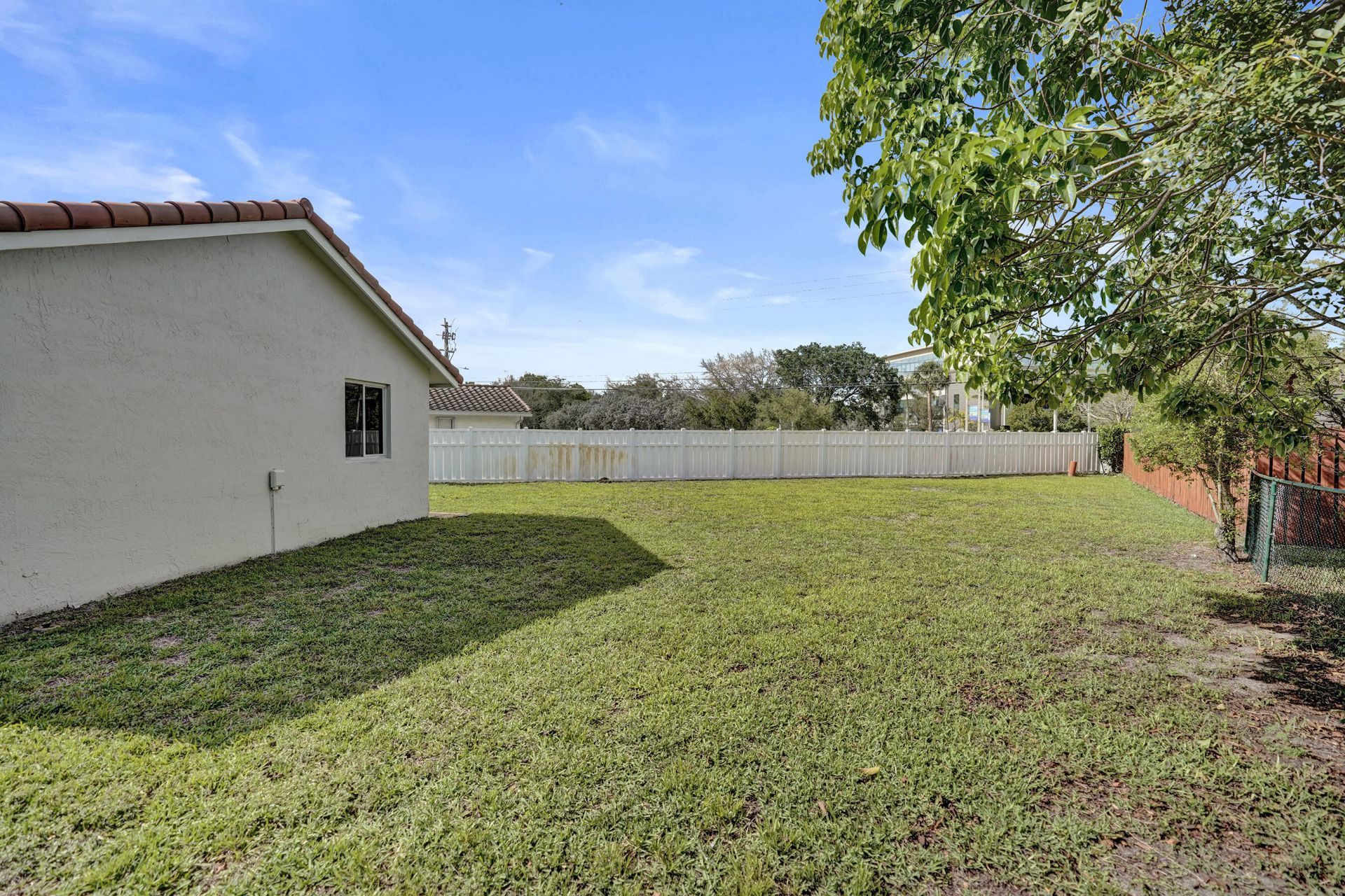 2881 NW 98th Way, Coral Springs, FL 33065 Photo