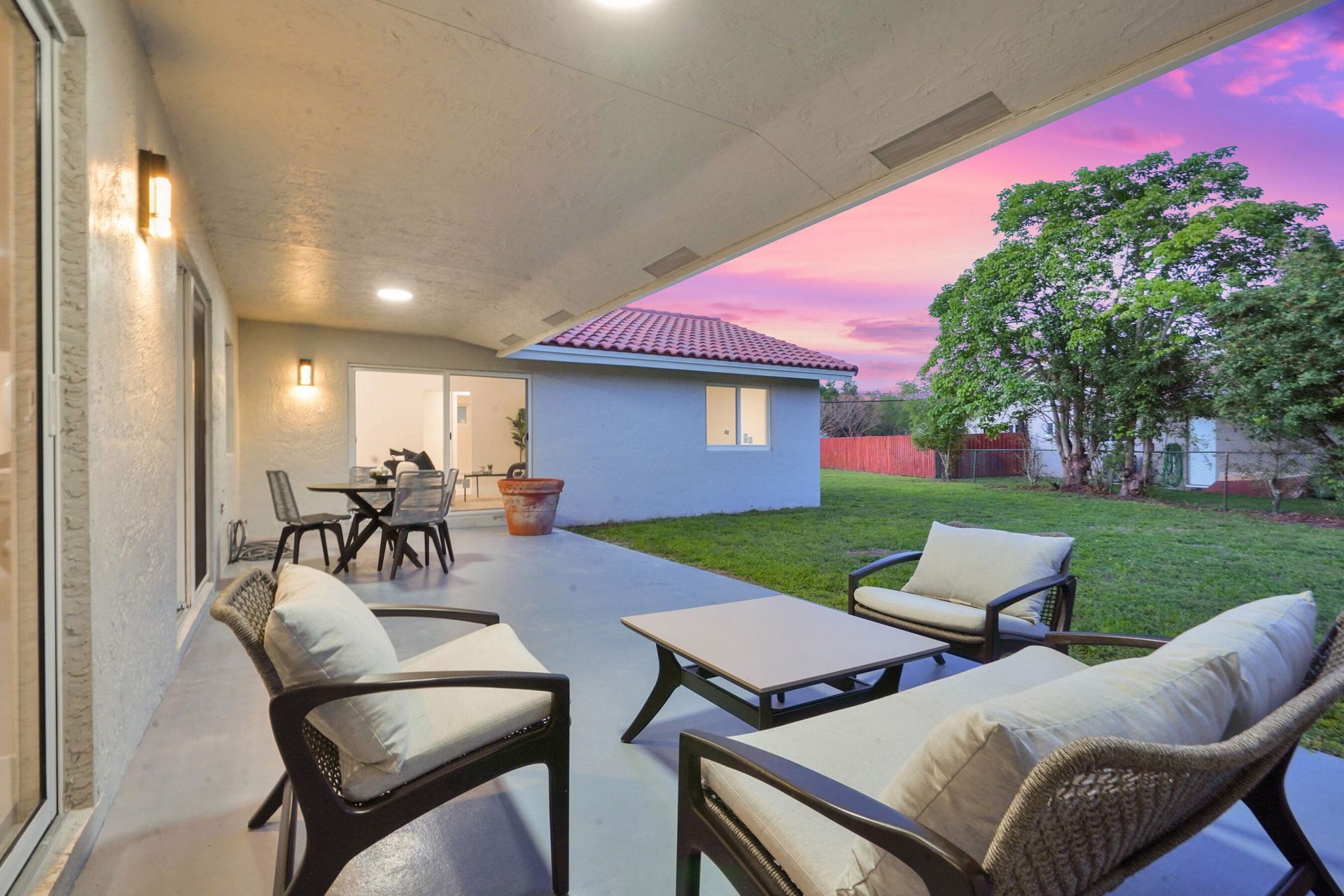 2881 NW 98th Way, Coral Springs, FL 33065 Photo