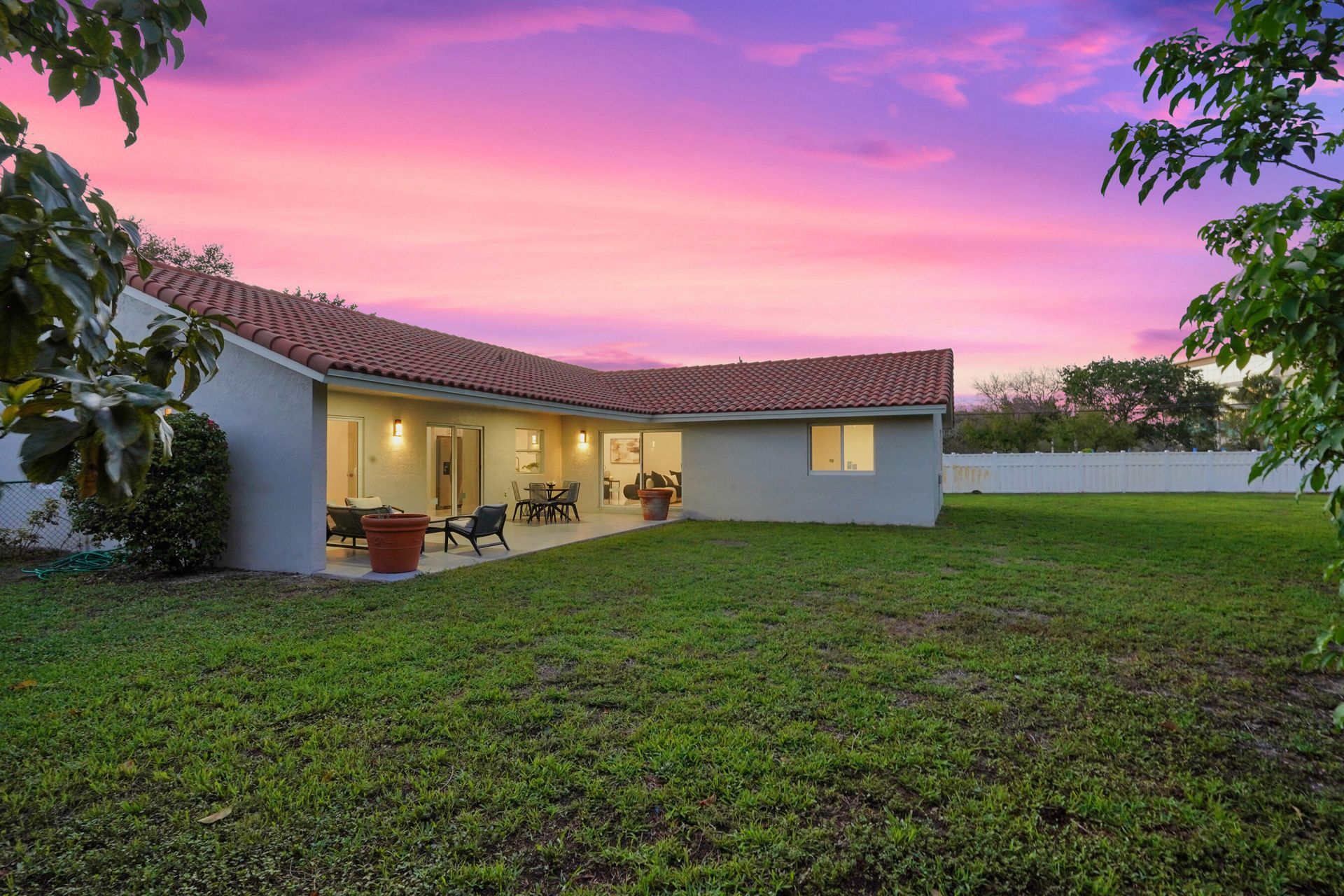 2881 NW 98th Way, Coral Springs, FL 33065 Photo