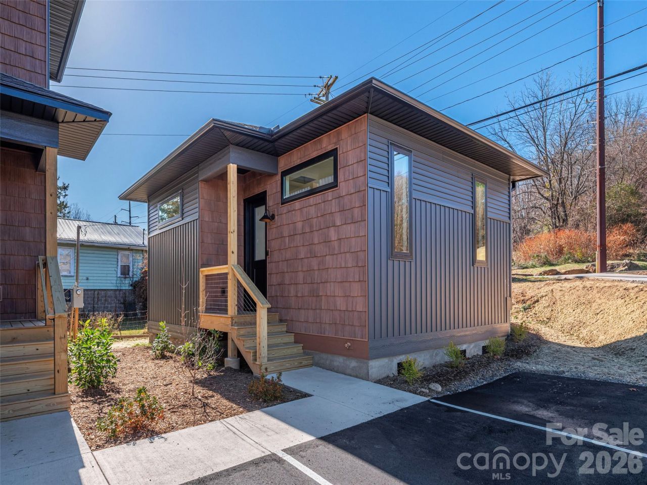 8 Leap Frog Park, Waynesville, NC 28786 Main Photo