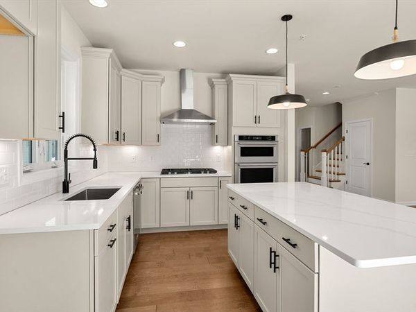 6 Mason Way, Unit 63, Woburn, MA 01801