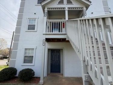 2522 Avent Ferry Road, Unit 104, Raleigh, NC 27606