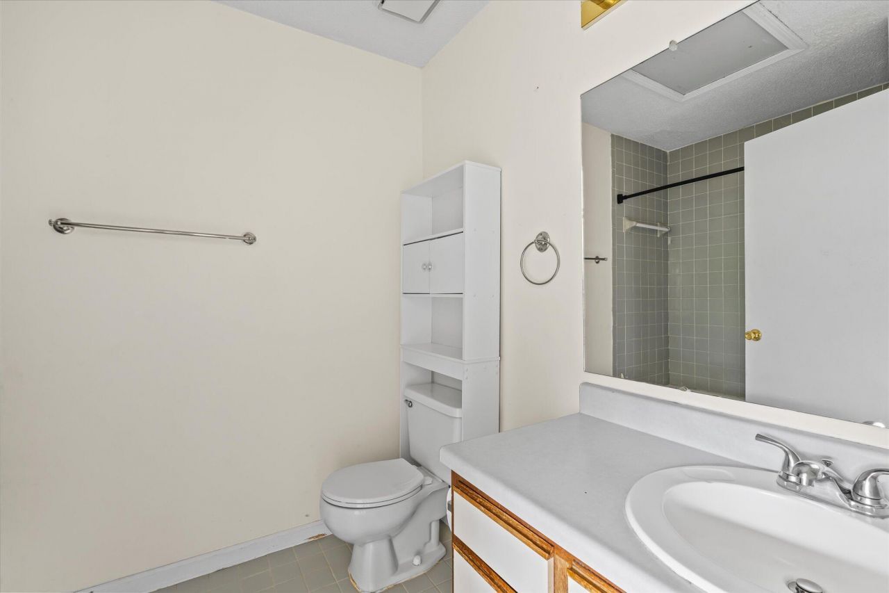 1150 Monaco Drive Photo 13