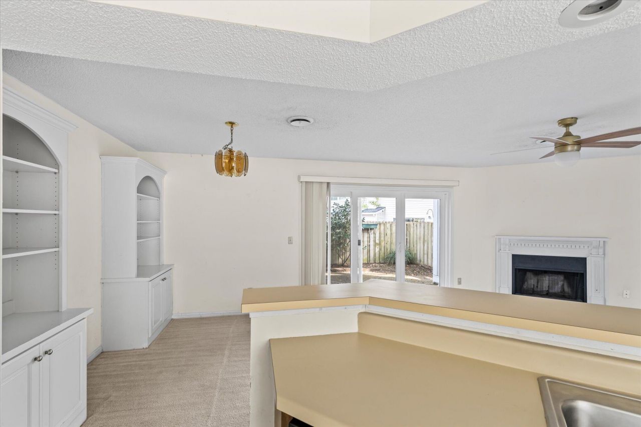 1150 Monaco Drive Photo 5