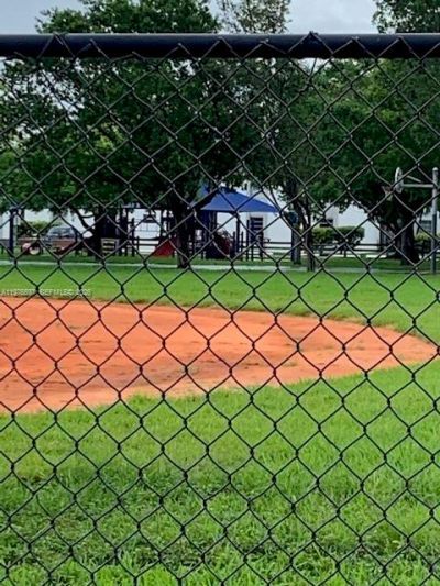 9493 SW 76th St , Unit L4, Miami, FL 33173 Photo