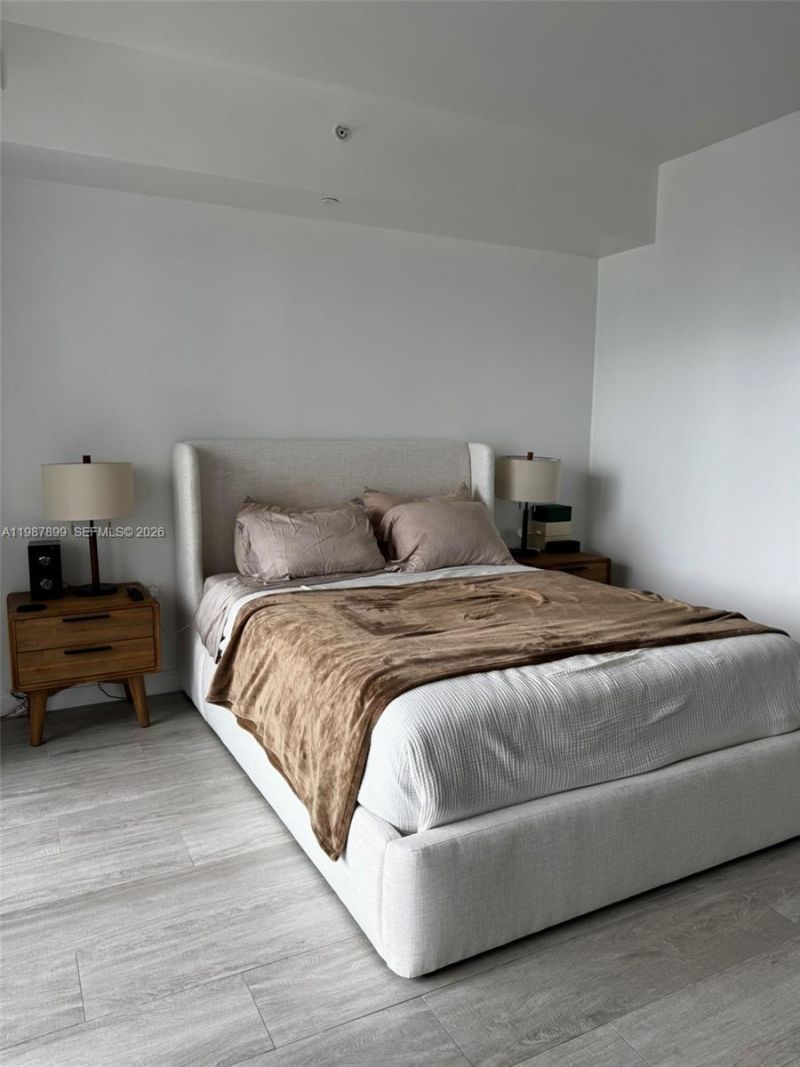 45 SW 9th St , Unit 2009, Miami, FL 33130 Photo