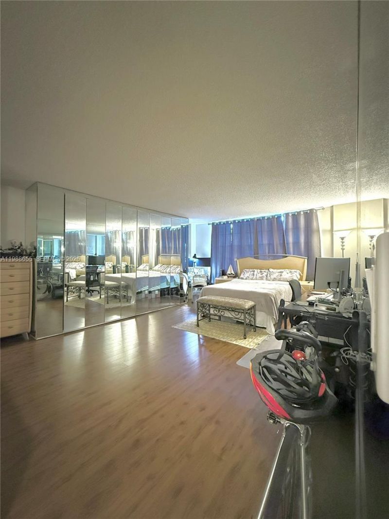 10000 W Bay Harbor Dr, Unit PH4, Bay Harbor Islands, FL 33154 Photo