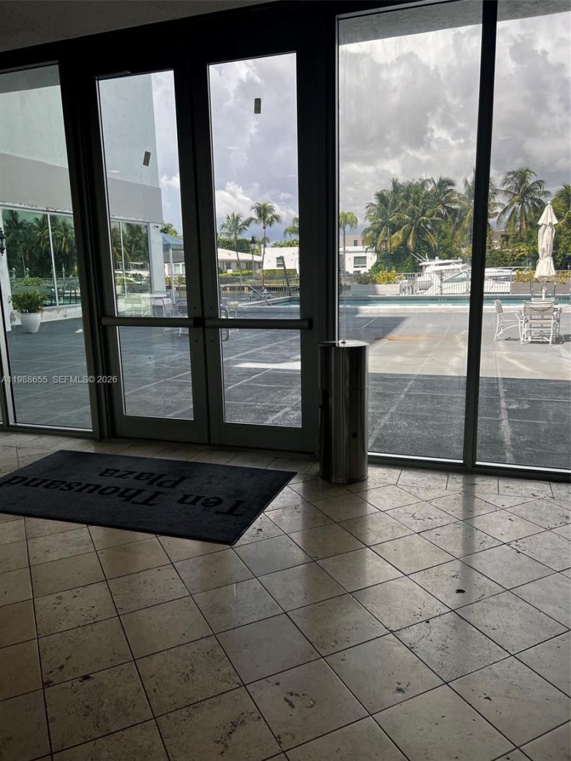 10000 W Bay Harbor Dr, Unit PH4, Bay Harbor Islands, FL 33154 Photo