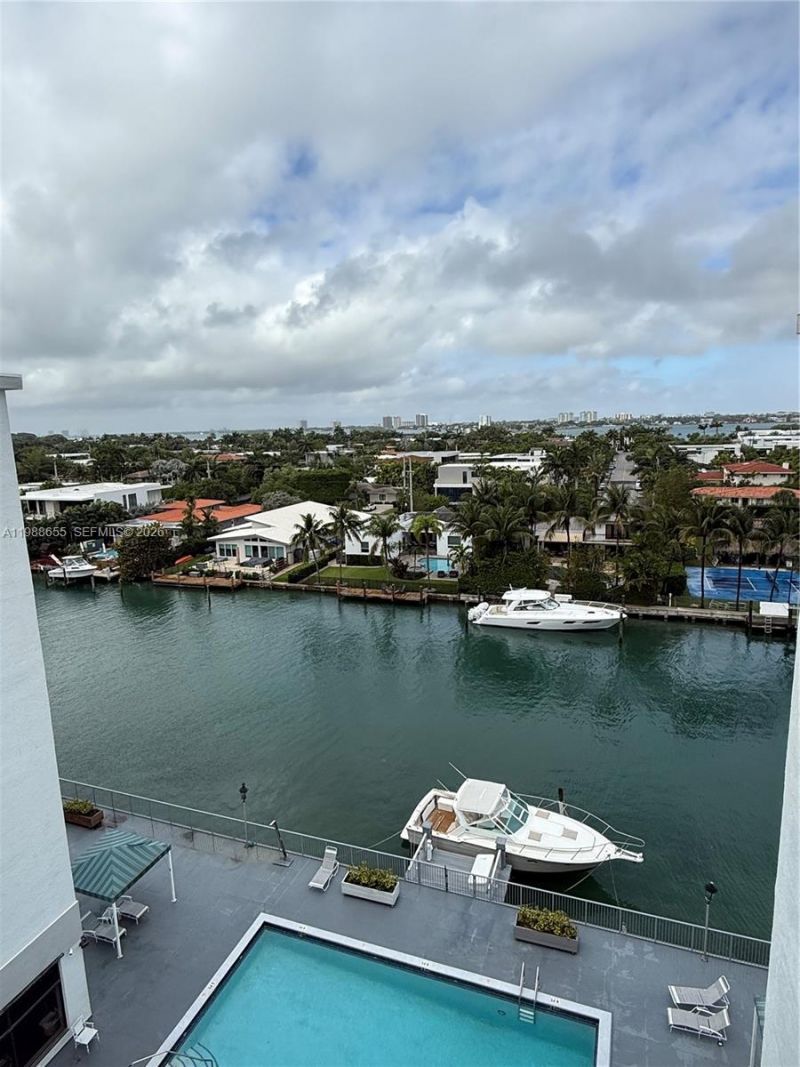 10000 W Bay Harbor Dr, Unit PH4, Bay Harbor Islands, FL 33154 Photo