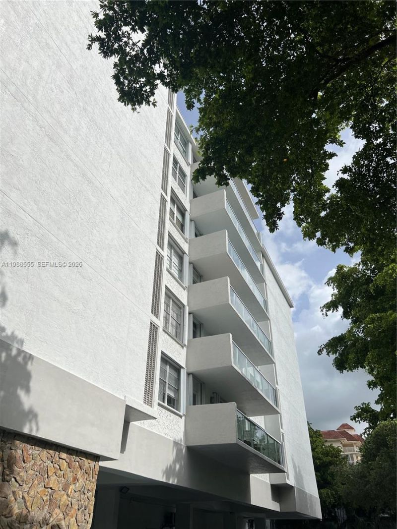 10000 W Bay Harbor Dr , Unit PH4, Bay Harbor Islands, FL 33154 Photo