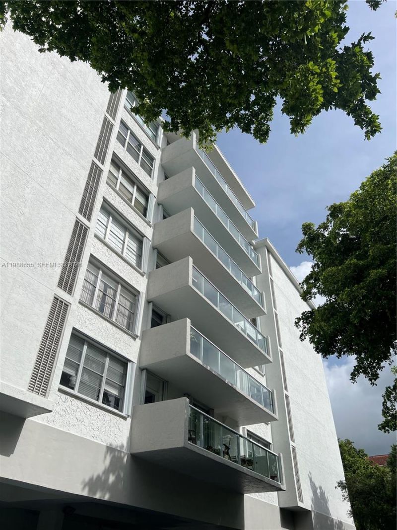 10000 W Bay Harbor Dr , Unit PH4, Bay Harbor Islands, FL 33154 Photo