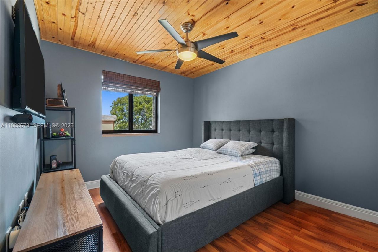 14888 SW 140th St , Miami, FL 33196 Photo