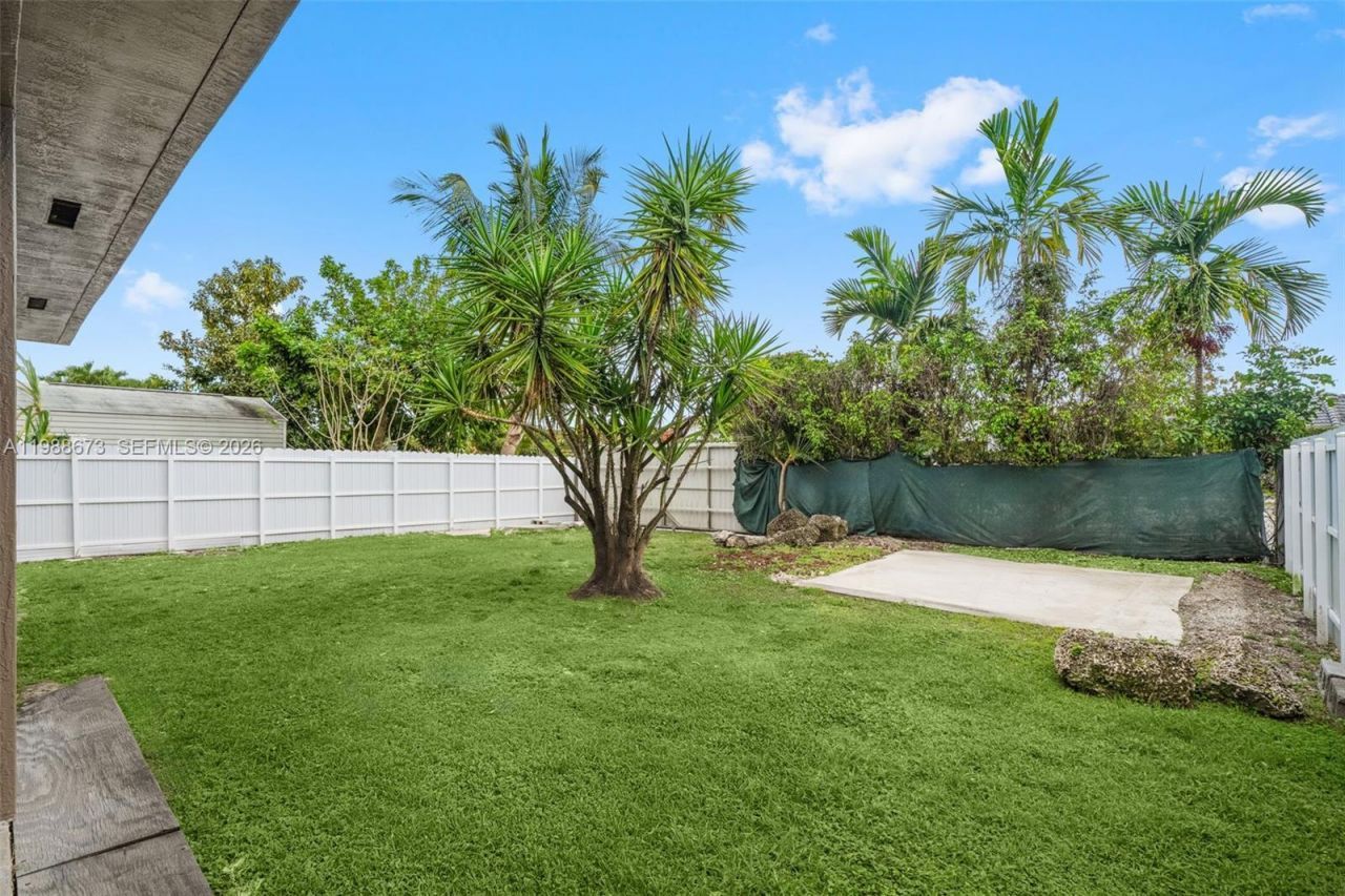 14888 SW 140th St , Miami, FL 33196 Photo