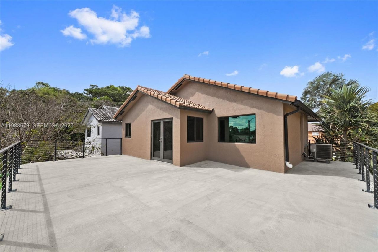 14888 SW 140th St , Miami, FL 33196 Photo