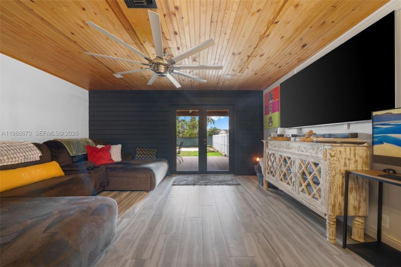 14888 SW 140th St , Miami, FL 33196 Photo