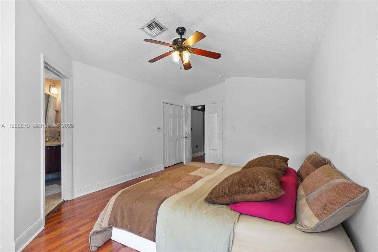 14888 SW 140th St , Miami, FL 33196 Photo