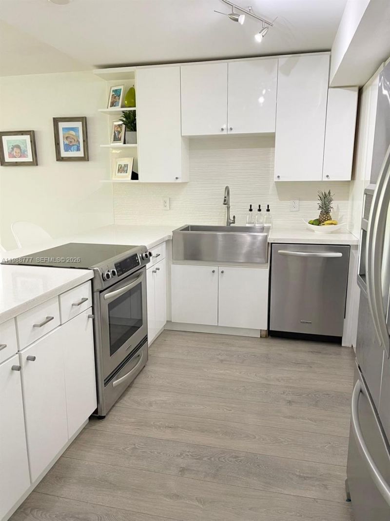 101 Ocean Lane Dr , Unit 304, Key Biscayne, FL 33149 Photo