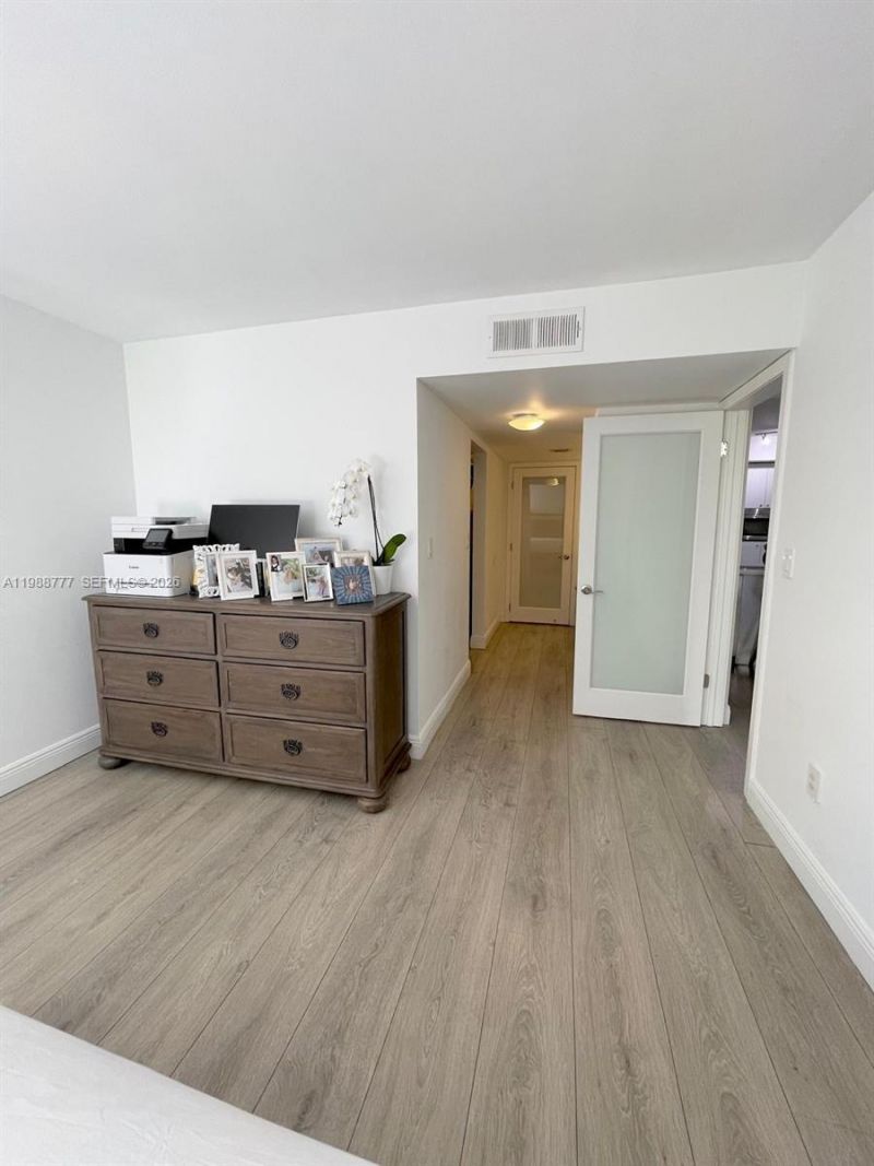 101 Ocean Lane Dr , Unit 304, Key Biscayne, FL 33149 Photo