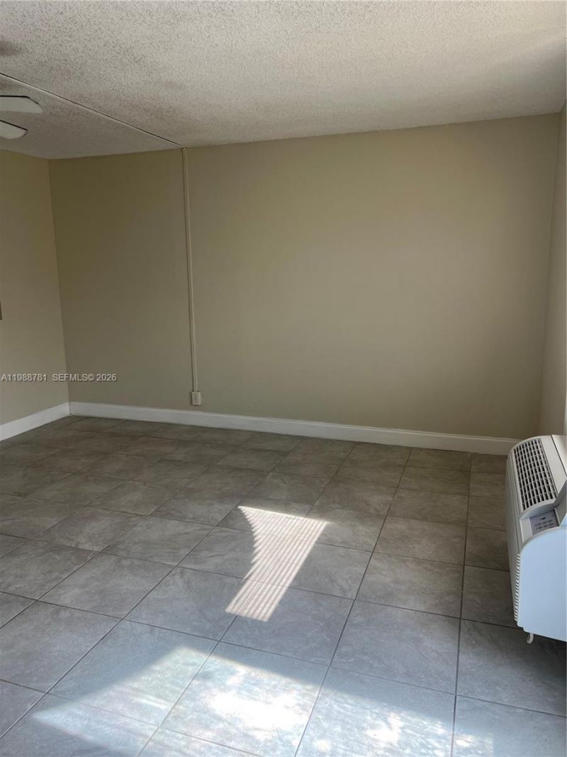 2701 Riverside Dr , Unit 308-B, Coral Springs, FL 33065 Photo