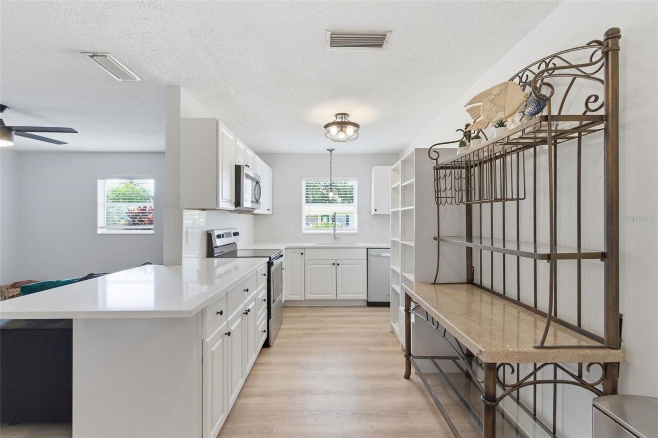 2227 Montclair Drive, Unit 1, Sarasota, FL 34231 Photo