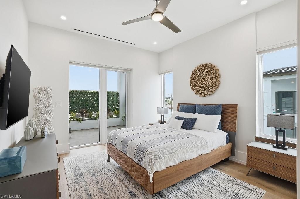 201 8th St S, Unit 309, Naples, FL 34102 Photo