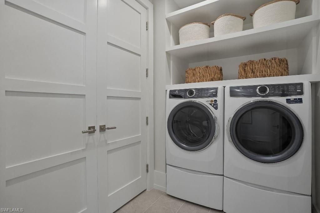 201 8th St S, Unit 309, Naples, FL 34102 Photo