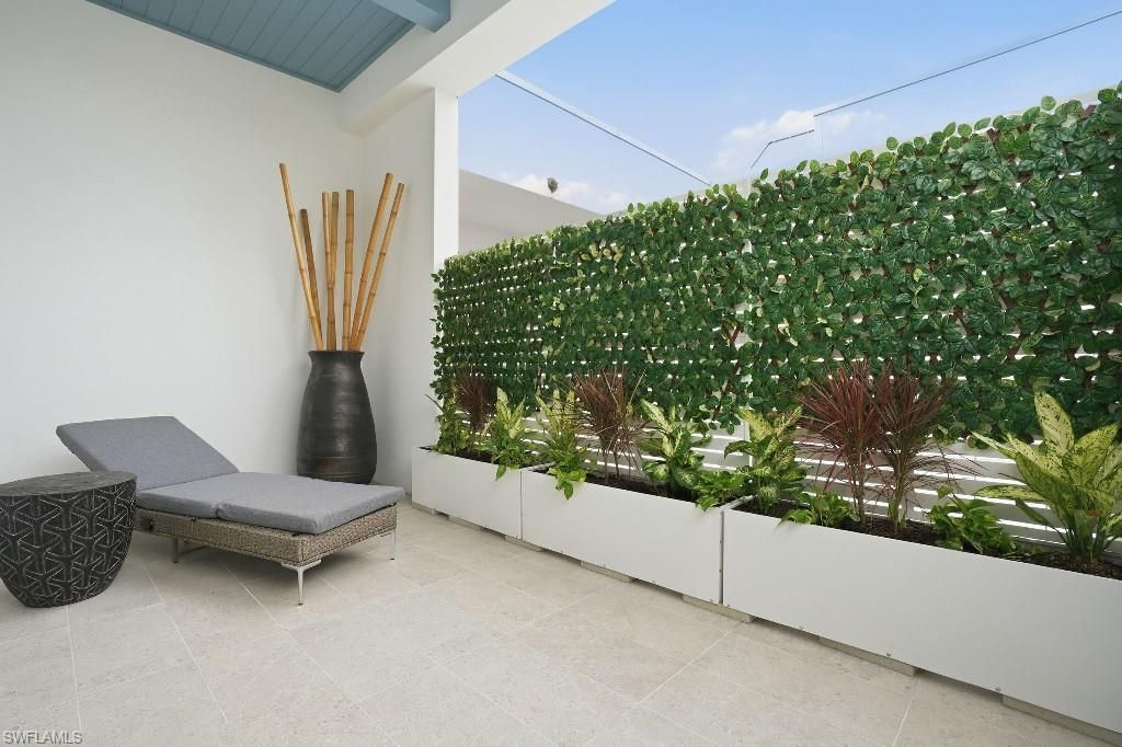 201 8th St S, Unit 309, Naples, FL 34102 Photo