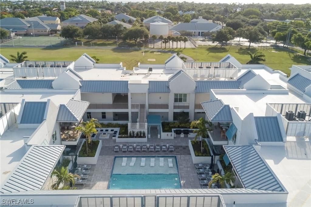 201 8th St S, Unit 309, Naples, FL 34102 Photo