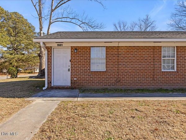 1601 Betz Street , Rocky Mount, NC 27803