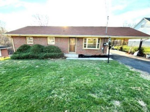 2101 7Th ST , Radford, VA 24141