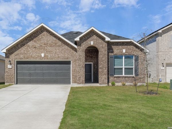 8015 Kingfisher, San Antonio, TX 78253