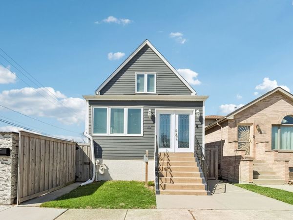 6242 S Nashville Avenue , Chicago, IL 60638