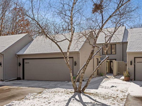 4633 Bayswater Road , Shorewood, MN 55331