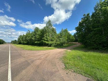 53680 Oak Leaf Road, Kerrick, MN 55756