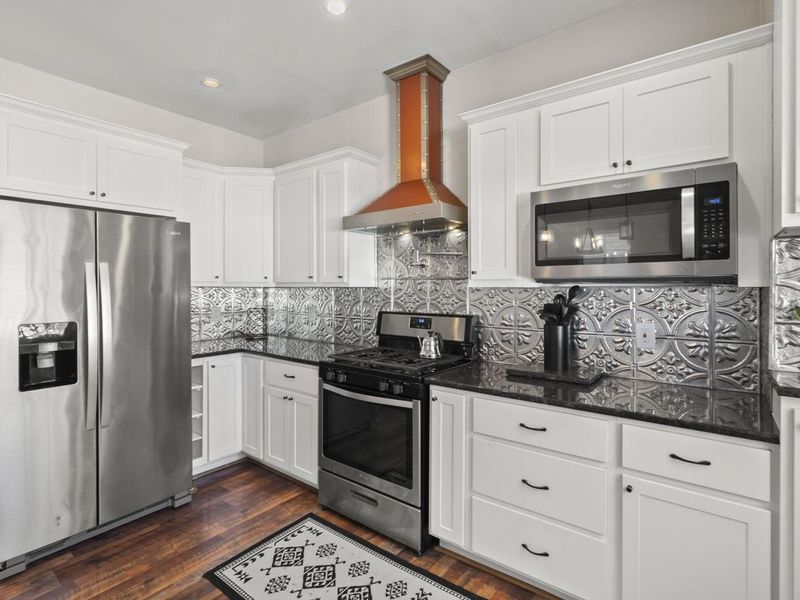 674 Stanley Avenue, Columbus, OH 43206 Photo 8