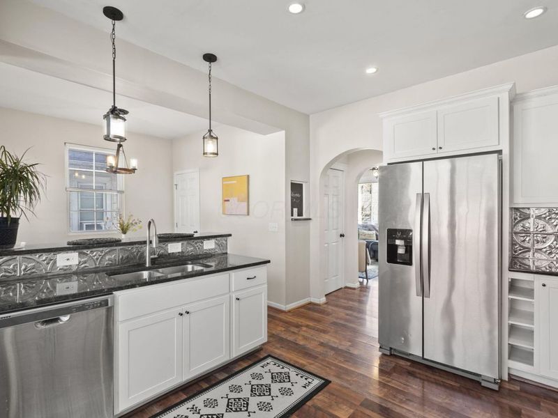 674 Stanley Avenue, Columbus, OH 43206 Photo 9