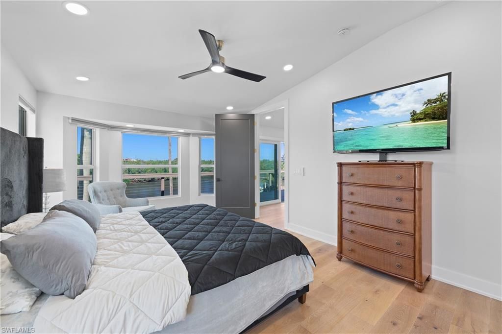 1836 Harbor Ln, Naples, FL 34104 Photo