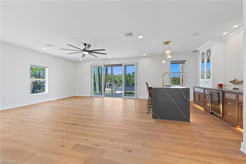 1836 Harbor Ln, Naples, FL 34104 Photo