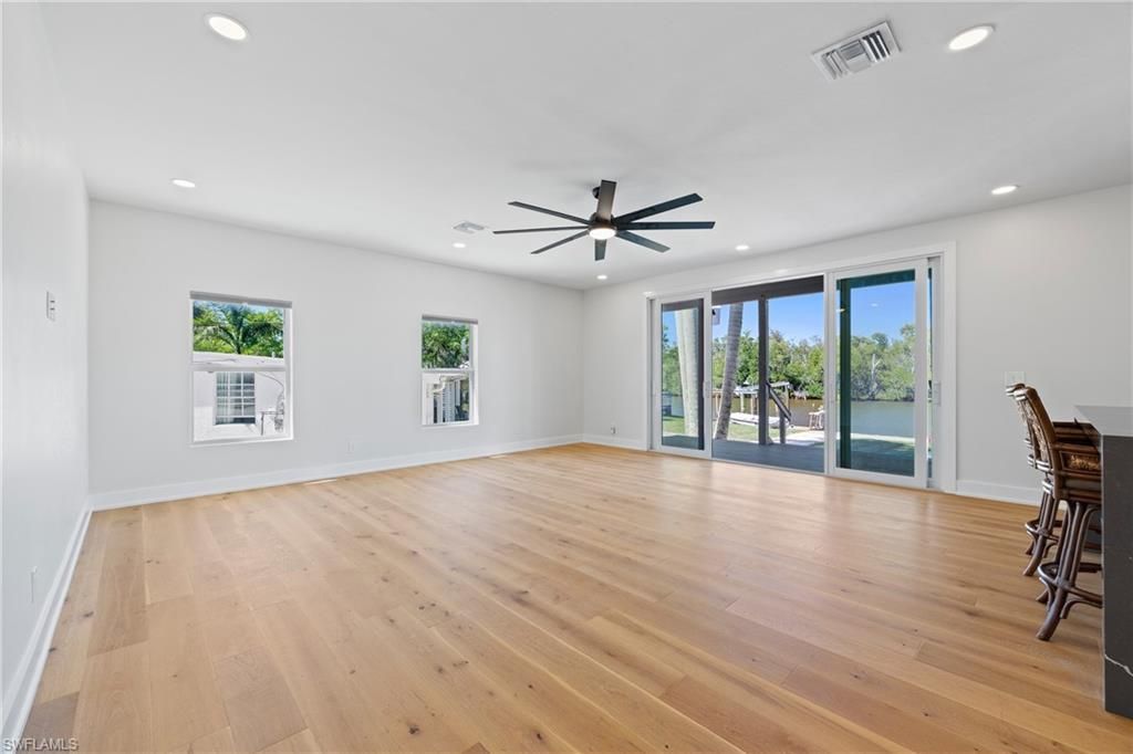 1836 Harbor Ln, Naples, FL 34104 Photo