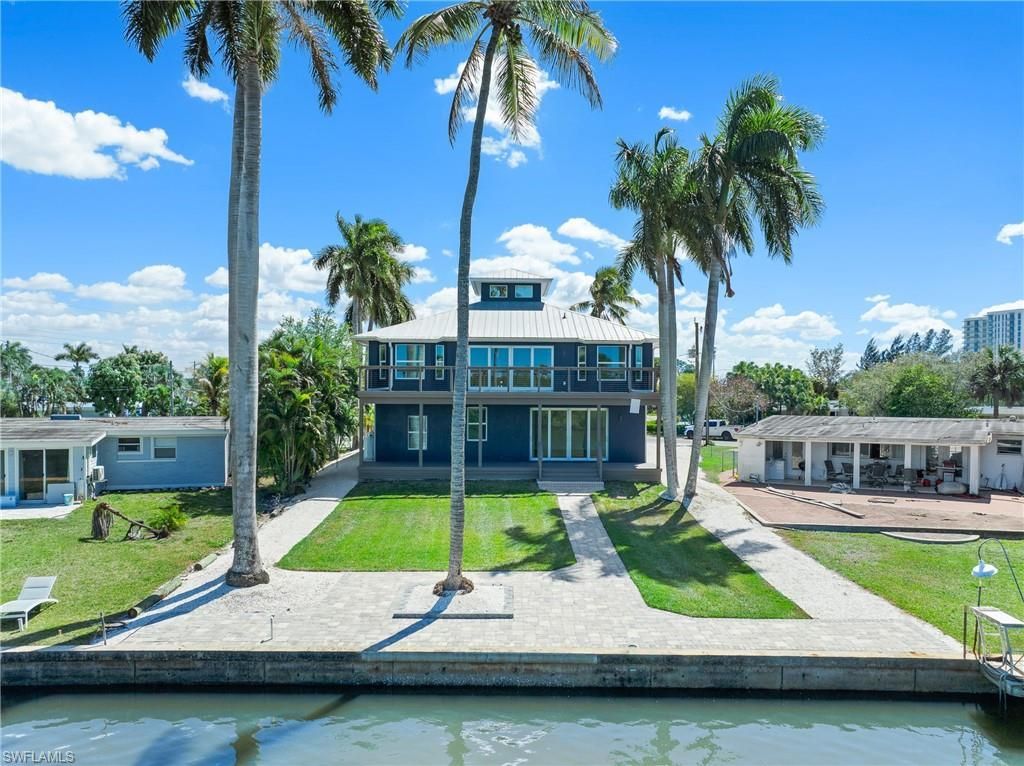 1836 Harbor Ln, Naples, FL 34104 Photo